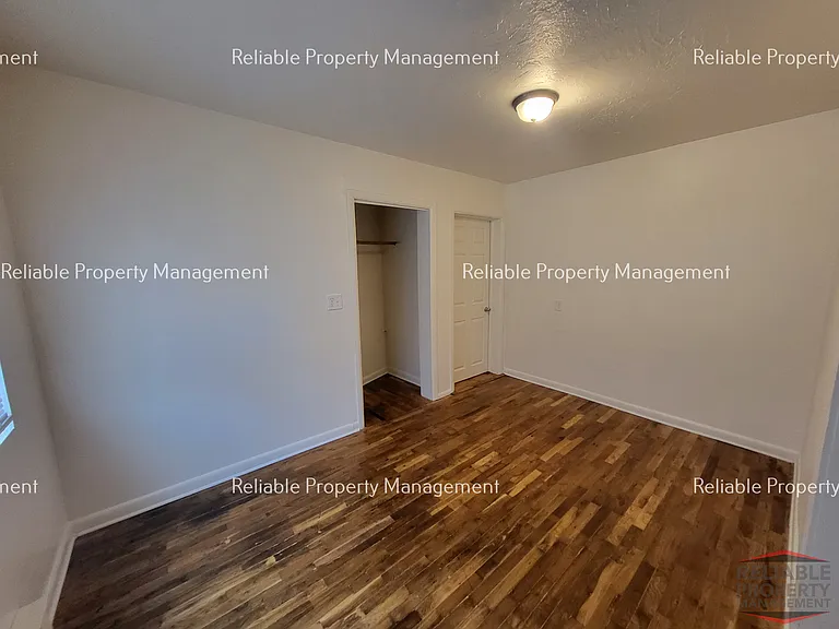 674 N Water Ave — Photo 8