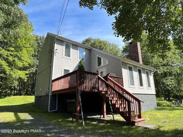 1112 Snowshoe Ct, Bushkill, PA 18324