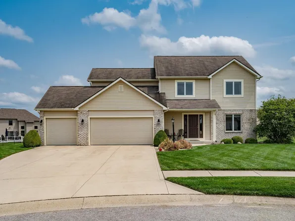 9327 Twin Leaf Ct, Roanoke, IN 46783