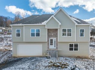 63 Stone Mine Rd, Morgantown, WV 26508