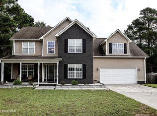 101 Daleview Ct, Richlands, NC 28574