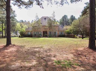 420 Johnstone Dr, Madison, MS 39110