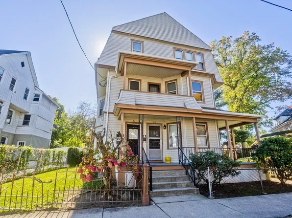 29-31 Wilmont St, Springfield, MA 01108