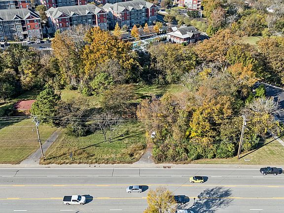 2nd image of 639 Old Hickory Blvd