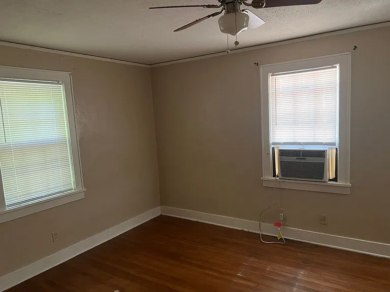 585 N Avalon St S — Photo 5
