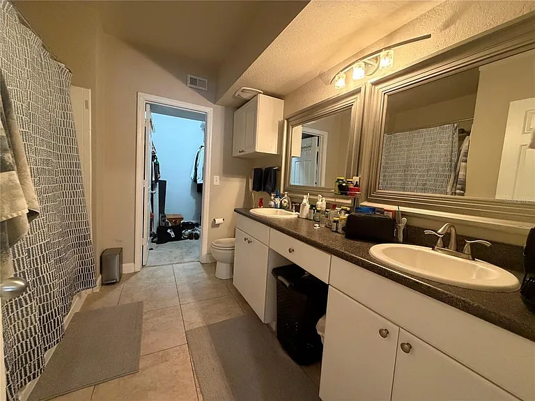 204 E South St #1053 — Photo 17