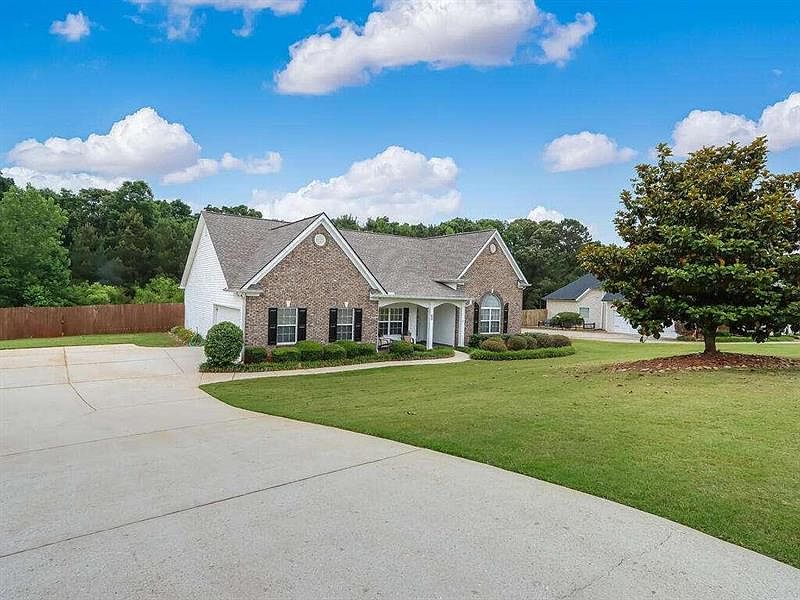 1st image of 46 Blackjack Oak Dr