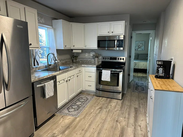 5660 Reighmoor Rd — Photo 9