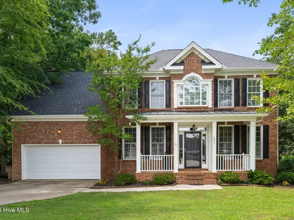201 Sarazen Drive, Clayton, NC 27527