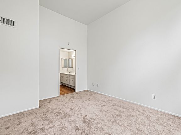 5th image of 24125 Del Monte Dr Unit 156