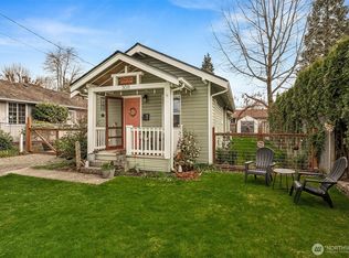 3011 Division St, Enumclaw, WA 98022