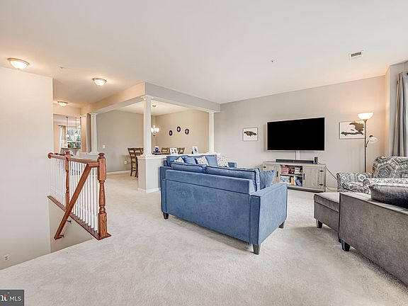 5th image of 9545 Chancellorsville Ln