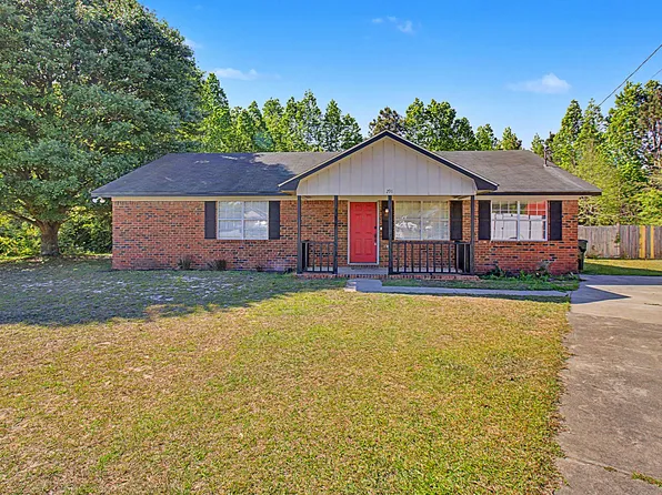 291 Sabreena Cir, Hinesville, GA 31313