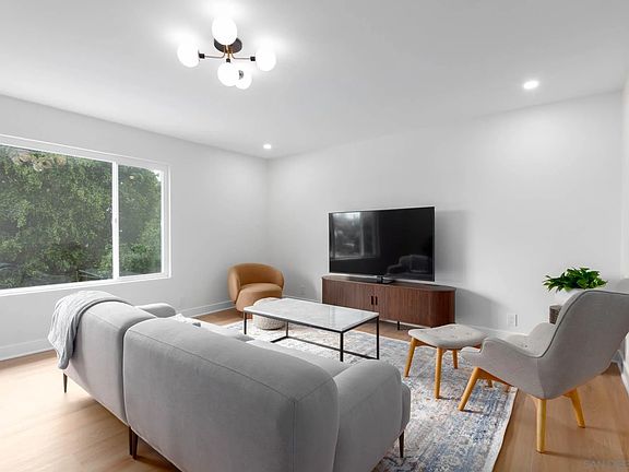 3rd image of 361 E Indian Rock Rd