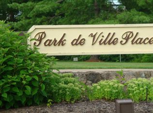 2806 Park De Ville Pl, Columbia, MO 65203