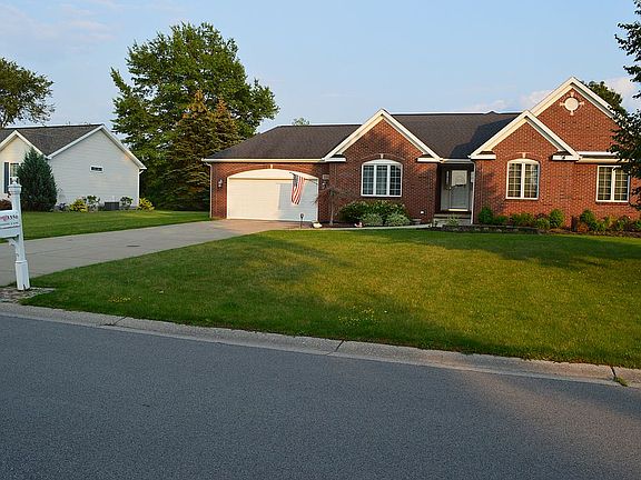 2nd image of 3350 Blossom Ln