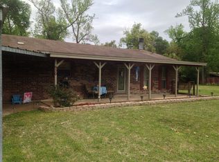 950 Vivian St, Bridge City, TX 77611
