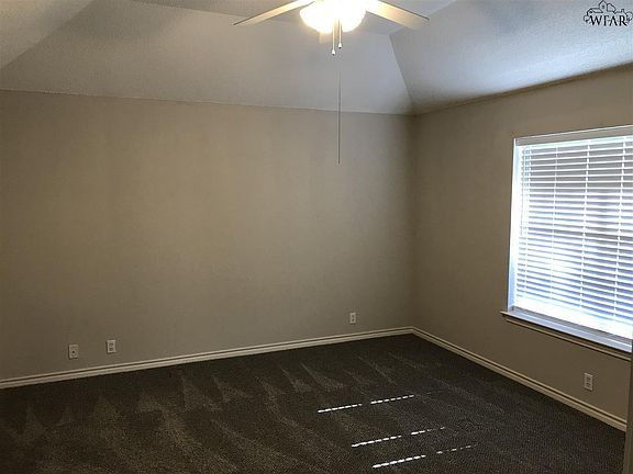 5th image of 1219 Lisa Ln