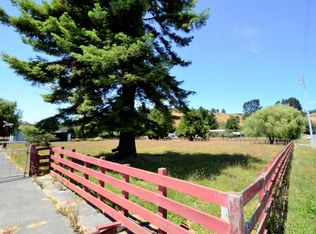 2912 Johnson Rd, Hydesville, CA 95547