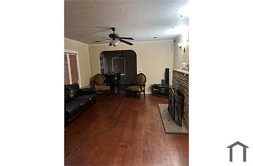 2622 Truman Ave Photo 1