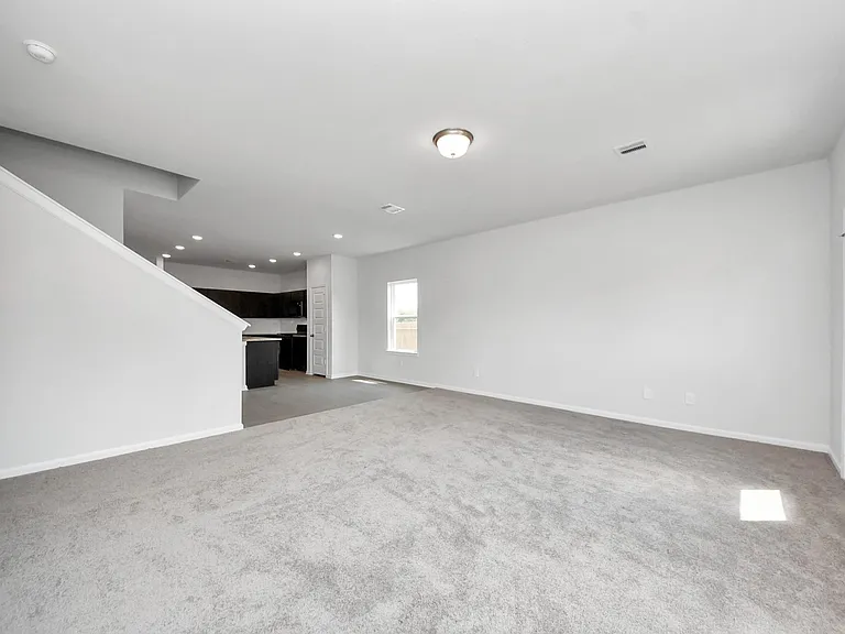 2715 Crested Creek Ln — Photo 22
