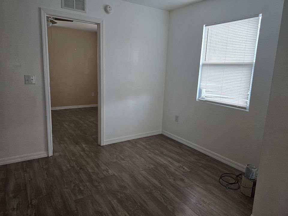 1st image of 1606 N Lincoln Ave