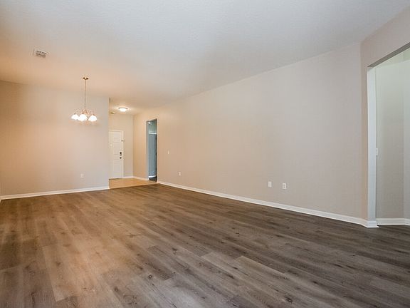 3rd image of 5471 Silver Thistle Ln