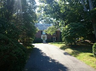 22 Hallwood Rd, Brookline, MA 02467