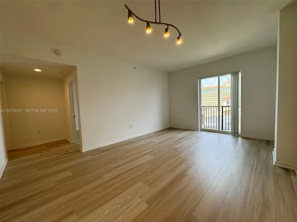 10 Aragon Ave Suite 1008, Coral Gables, FL 33131