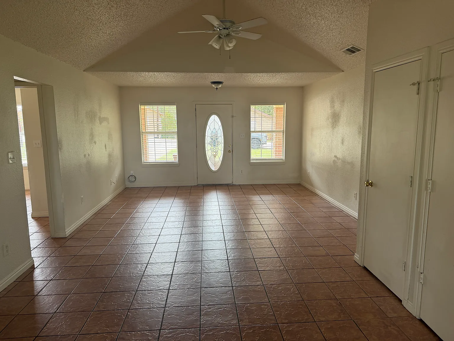 3 bed, 1247 sqft, $1,500 — Photo 3