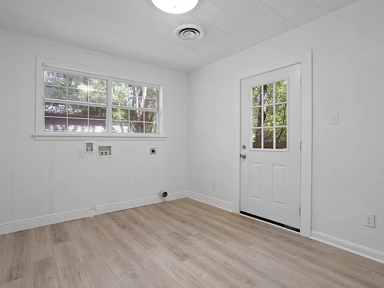 1050 Frank P Corso St — Photo 17