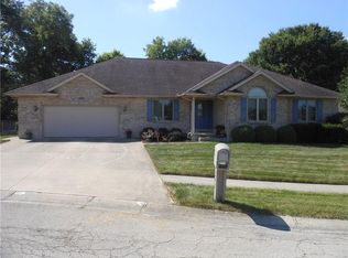 523 Plum Ridge Trl, Sidney, OH 45365