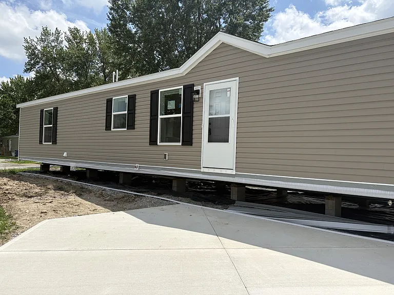 2801 S Stone Rd #71 — Photo 1