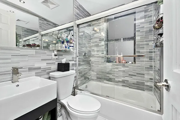 Rented by Compass | media 12