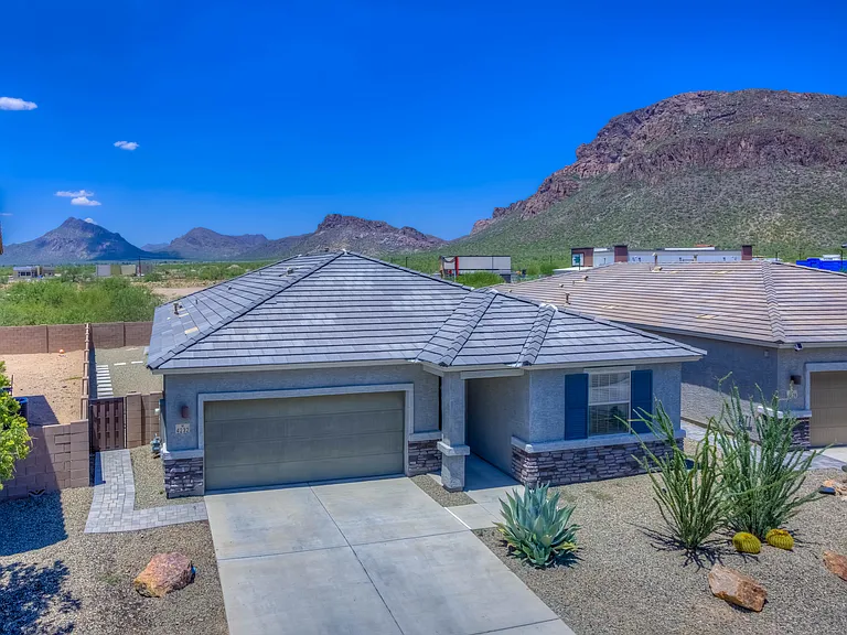 4232 S Macy Cir — Photo 1