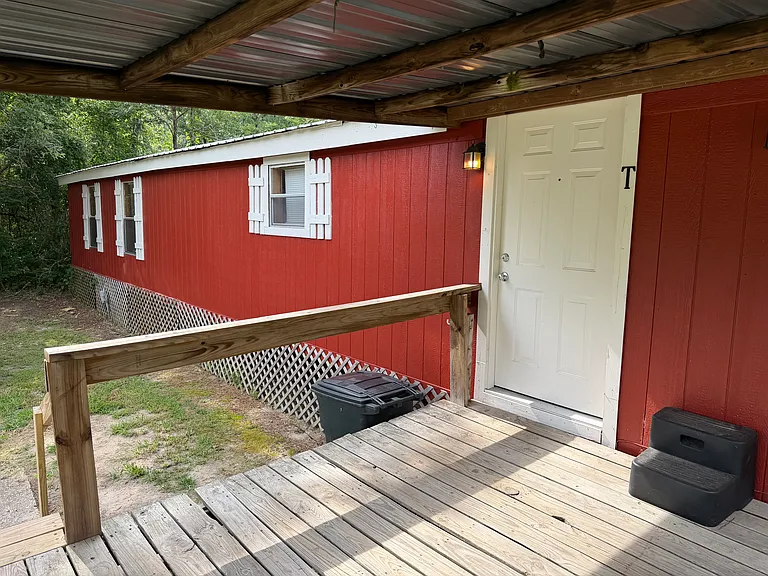 85 Young Rd #T — Photo 2