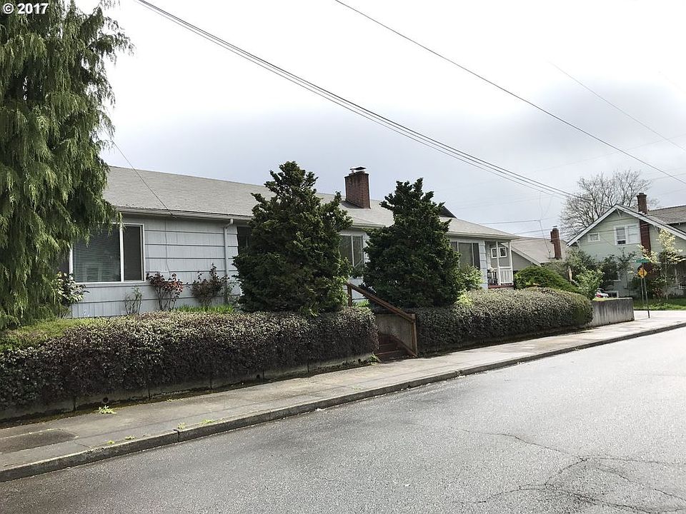 1st image of 1250-1260 SE 46th Ave