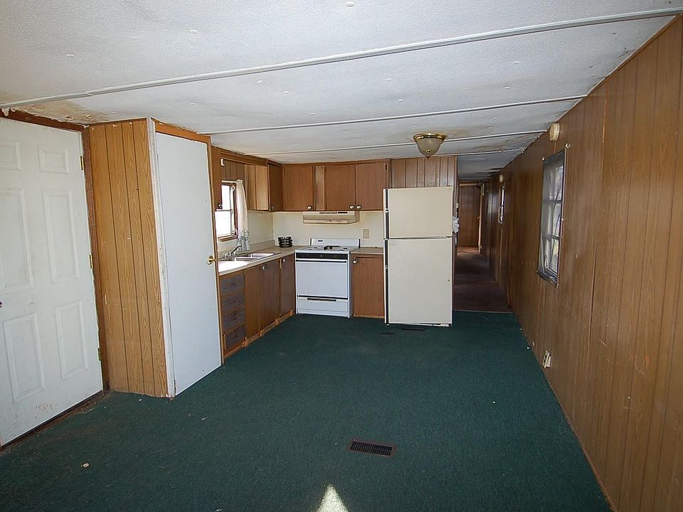 1225 Dandy St, Cadillac, MI 49601 Zillow