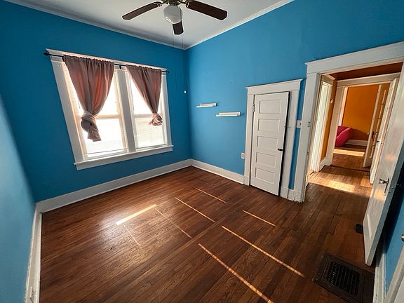 First bedroom is next to full bathroom.