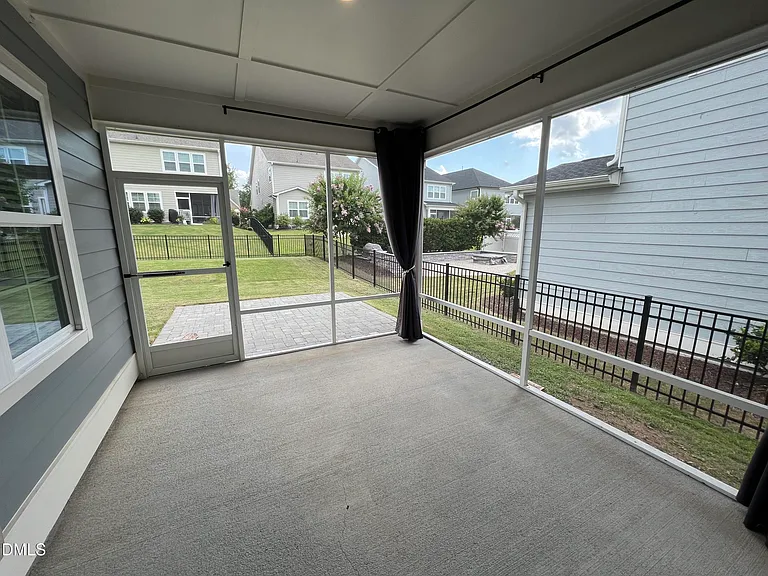 313 Ivy Arbor Way — Photo 22