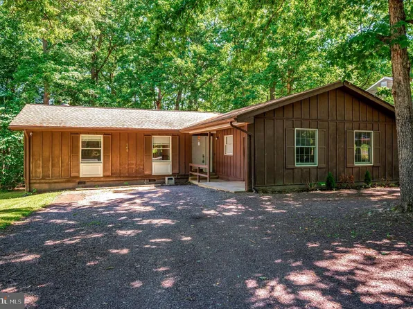 143 Jefferson Ave, Locust Grove, VA 22508