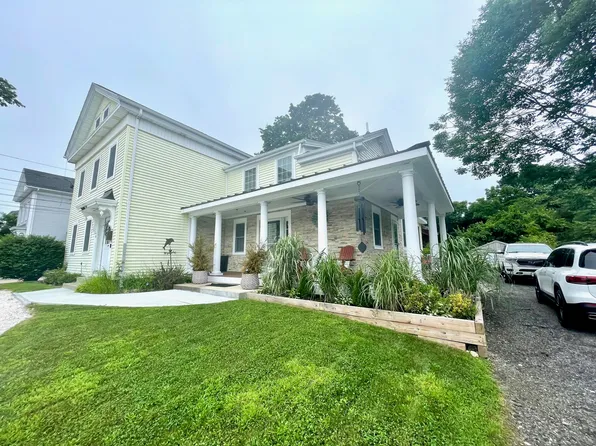 17 Greenman Ave, Westerly, RI