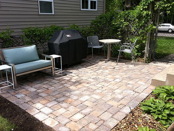 11 x 14 Patio surrounded by greenery