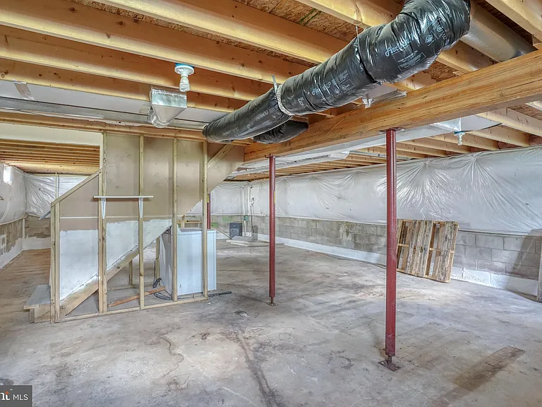 203 Hamilton St — Photo 17