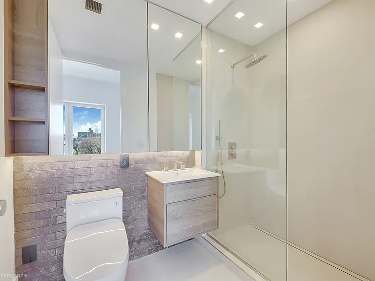 370 Lenox Ave #Penthouse 4 — Photo 13