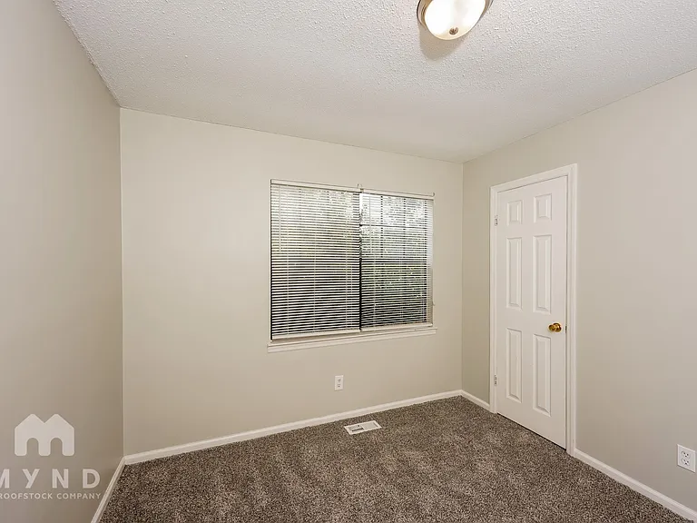 6500 Kathy Cir — Photo 14