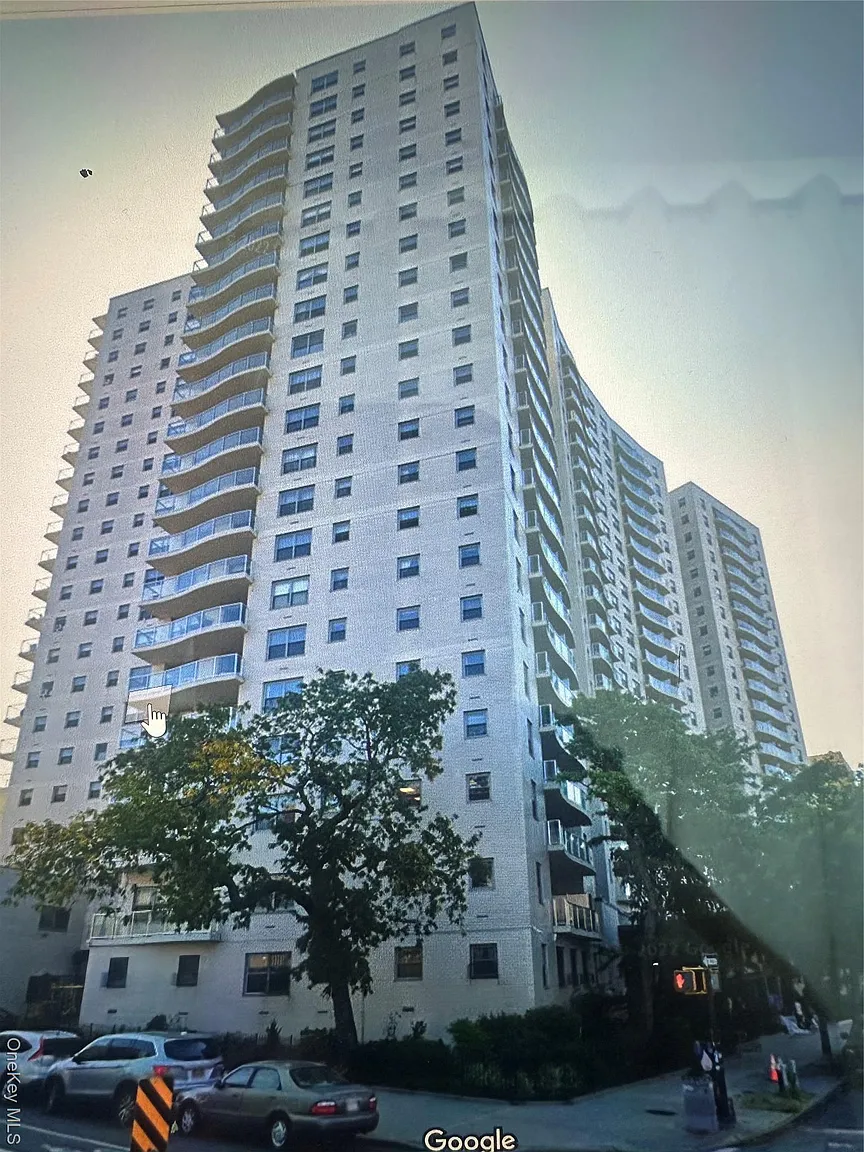 1020 Grand Concourse #6R photo 1