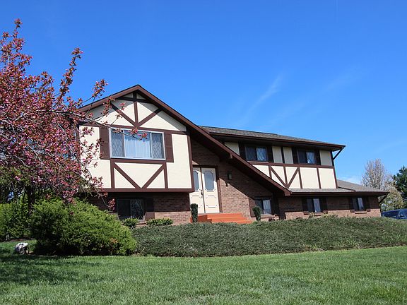 2nd image of 25 Valley Dr