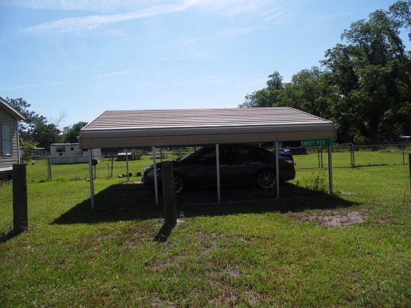 2nd image of 6028 Chapel Dr