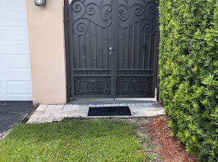 9970 SW 20th St, Miami, FL 33165